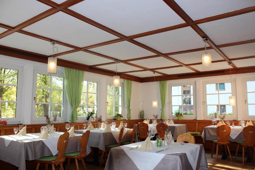 Gasthaus Zur Linde Hotel Glottertal Exterior foto